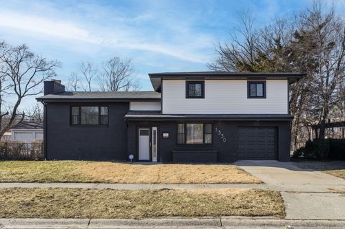 1330 Arizona St, Gary, IN, 46403-3573 | Card Image