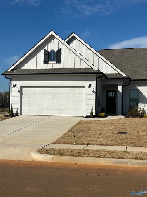184 Little Britain St, Madison, AL, 35758-5016 | Card Image