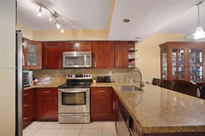 A-107 - 8305 Sw 152nd Ave, Condo with 2 bedrooms, 1 bathrooms and null parking in Miami FL | Image 2