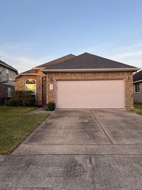 1238 S Maple Dr, Katy, TX, 77493-2913 | Card Image