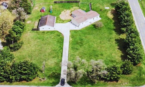 70525 Ironwood Dr, Niles, MI, 49120-7769 | Card Image