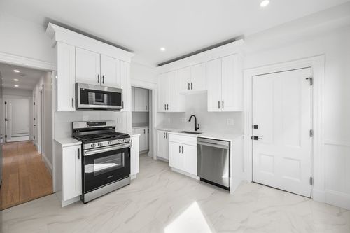 1-66 Sixth St, Cambridge, MA, 02141 | Card Image