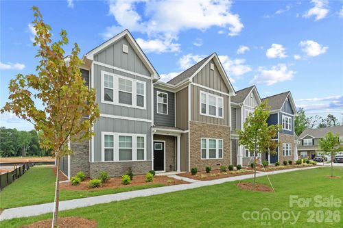 5601-473 Etna St, Gastonia, NC, 28052-8404 | Card Image