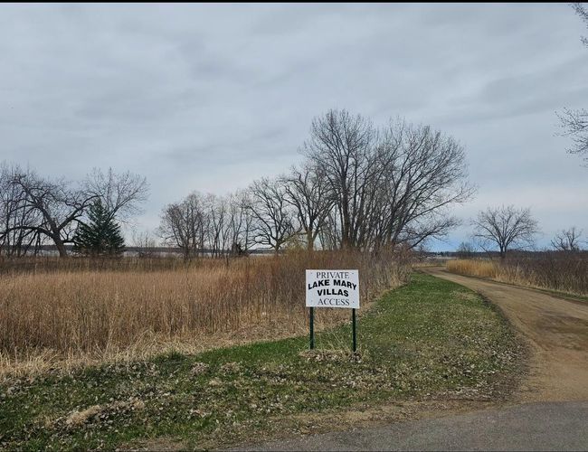 Shared Private Lake Access | Image 4