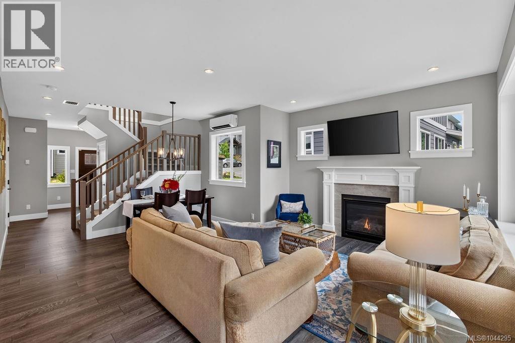 Residential in Central Saanich 5