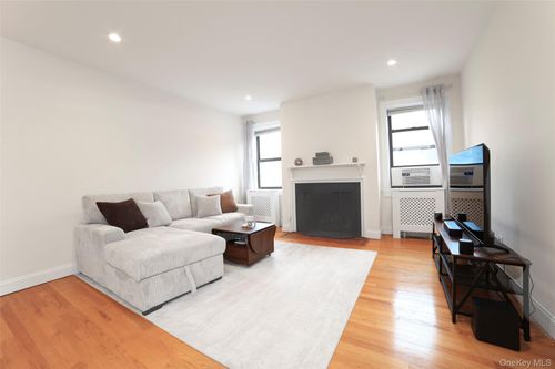 5e-68 E Hartsdale Ave, Hartsdale, NY, 10530-2716 | Card Image