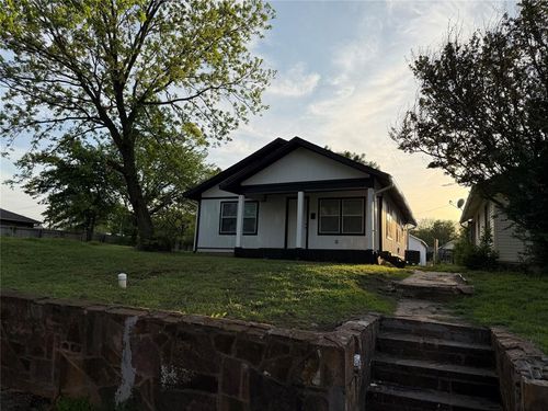 712 N Hobson Ave, Shawnee, OK, 74801-6210 | Card Image