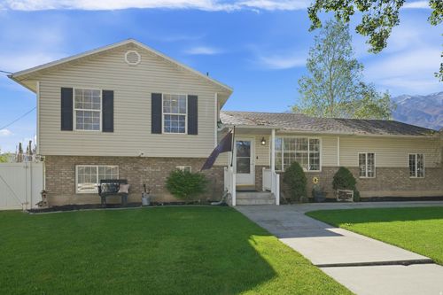 415 E 400 N, Santaquin, UT, 84655-7201 | Card Image