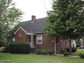Larchmont Ave, Warren, OH 44483