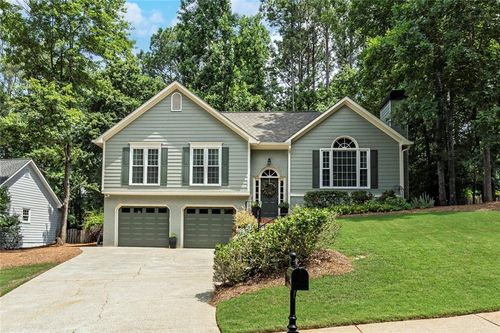 916 Fernwood Rd, Woodstock, GA, 30189-1518 | Card Image