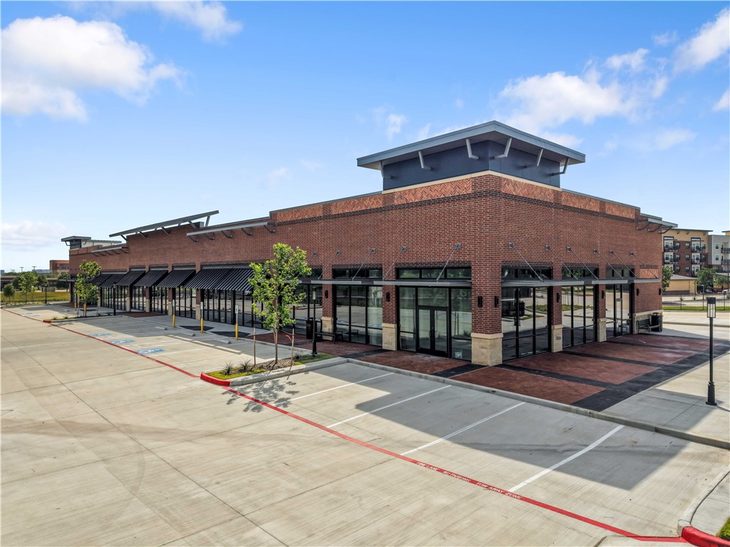 3349 University Dr E, Bryan, TX 77802