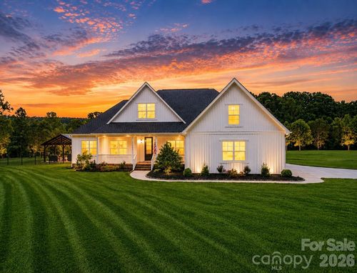 1140 Shinnville Rd, Cleveland, NC, 27013-8712 | Card Image