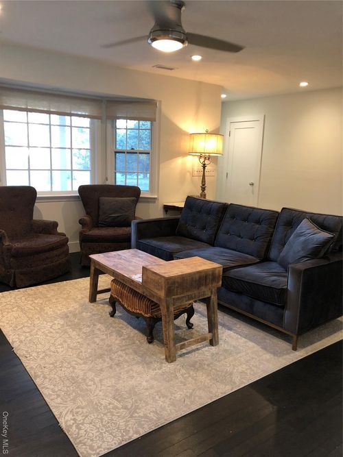 23 Hampton Harbor Rd, Hampton Bays, NY, 11946-3400 | Card Image