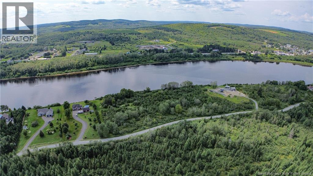 Land in Saint-Léonard 5