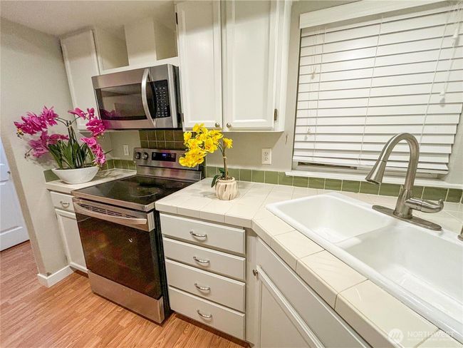 18528 20th Drive Se, Townhouse with 3 bedrooms, 3 bathrooms and 1 parking in Bothell WA | Image 6