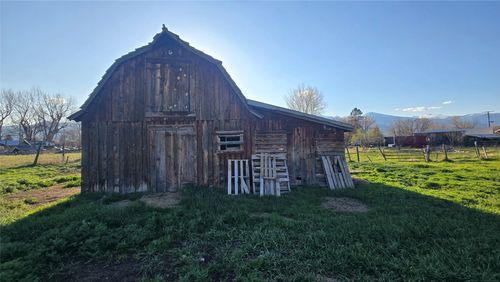 3 E 2nd Street, Stevensville, MT, 59870 | Card Image