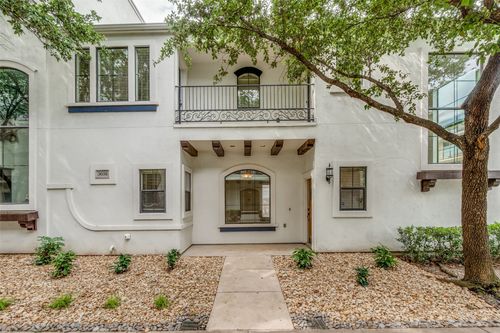 3038 Carmel St, Dallas, TX, 75204-6121 | Card Image