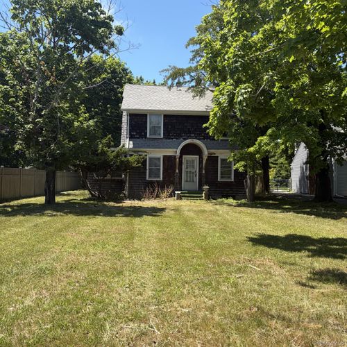 67 Tanners Neck Ln, Westhampton, NY, 11977-1427 | Card Image