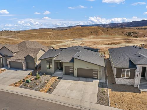 2267 Holy Cross Ct, Grand Junction, CO, 81507-1309 | Card Image
