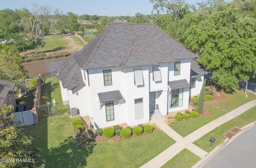 300 Brightwood Dr, Lafayette, LA, 70508-7358 | Card Image