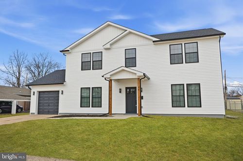 65 Oaktree Dr, LEVITTOWN, PA, 19055-1530 | Card Image