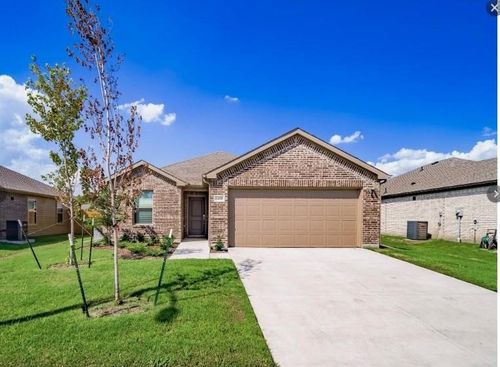 1418 Brindle Dr, Greenville, TX, 75402-7615 | Card Image