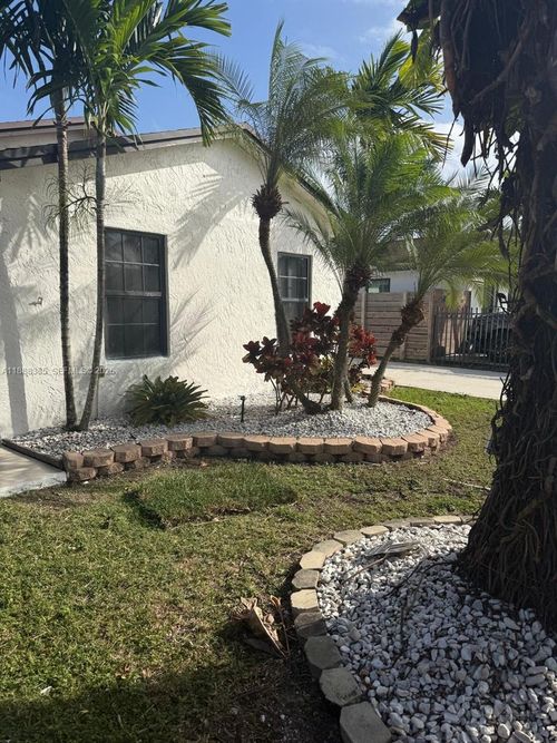 26553 Sw 125th Ct, Homestead, FL, 33032-7924 | Card Image