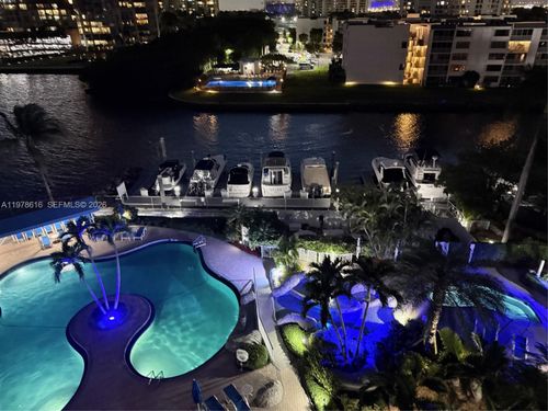 apt-702-3530 Mystic Pointe Dr, Aventura, FL, 33180-4526 | Card Image