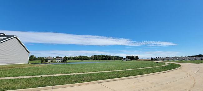 704 Beacon Hill Cir, Home with 0 bedrooms, 0 bathrooms and null parking in Urbana IL | Image 6