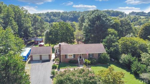 107 Casaloma Dr, Forest, VA, 24551-1707 | Card Image