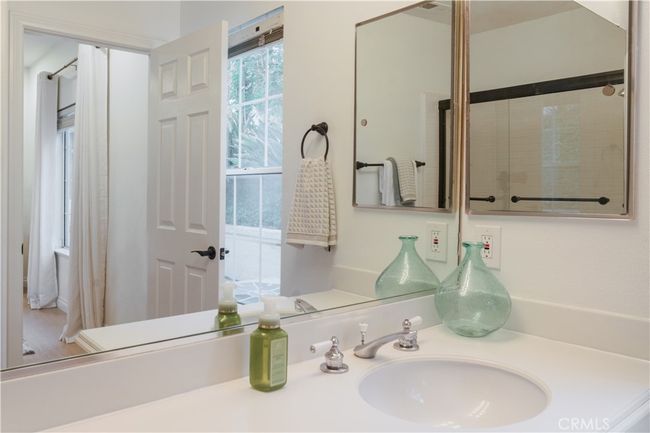 27153 Woodbluff Rd, House other with 5 bedrooms, 5 bathrooms and 3 parking in Laguna Hills CA | Image 28