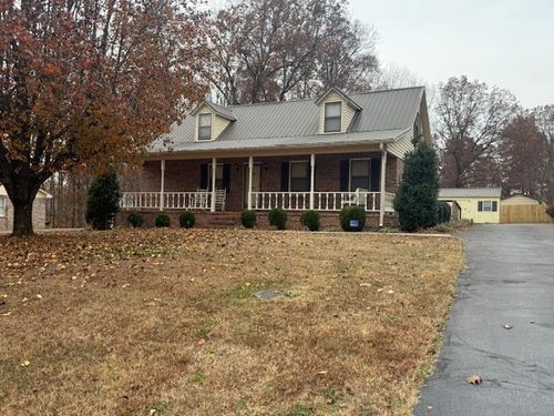 106 June St, McMinnville, TN, 37110-2308 | Card Image
