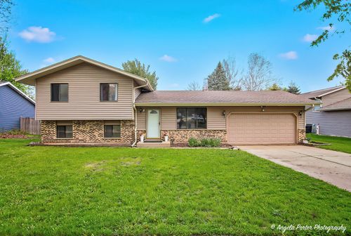 213 Windridge Dr, MCHENRY, IL, 60050-5159 | Card Image