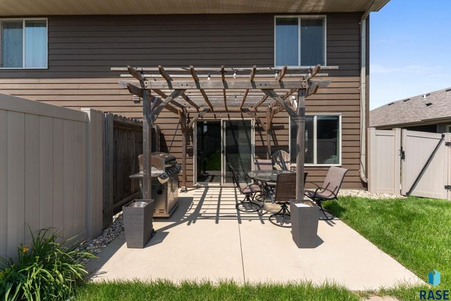 9521 W Gert St, Townhouse with 3 bedrooms, 3 bathrooms and null parking in Sioux Falls SD | Image 6