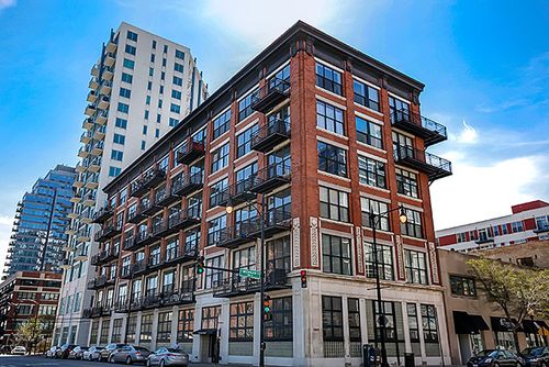 405-1601 S Michigan Ave, Chicago, IL, 60616-1242 | Card Image