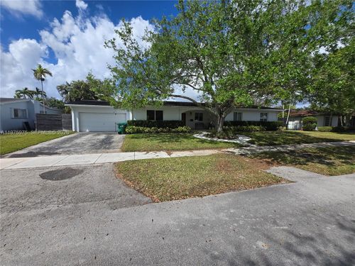 8620 Sw 85th Ave, Miami, FL, 33143-6930 | Card Image