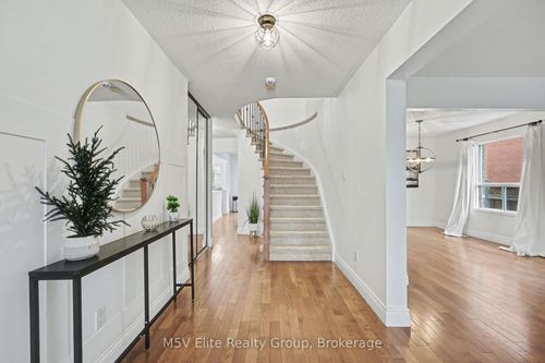 12 Donald Wilson St, Whitby, ON, L1R2H5 | Card Image