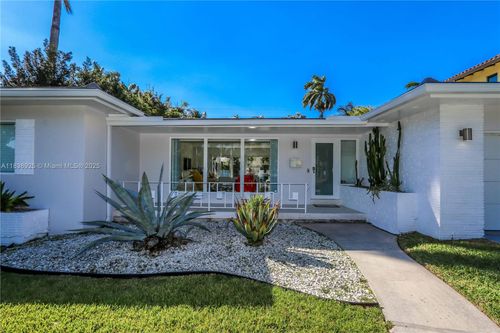 952 Hollywood Blvd, Hollywood, FL, 33019-1606 | Card Image