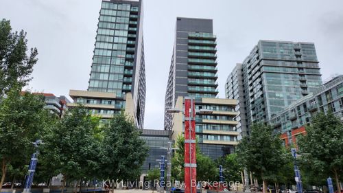 ph15w-36 Lisgar St, Toronto, ON, M6J0C7 | Card Image