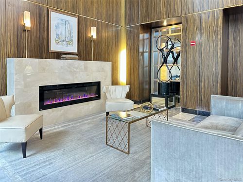 apt-12h-10 City Pl, White Plains, NY, 10601-3341 | Card Image