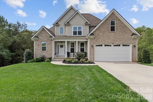 135 Sheep Path Dr, Mooresville, NC, 28115-7188 | Card Image
