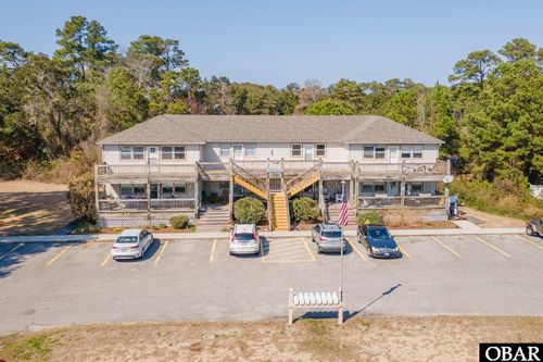 100 Pirates Moor, Kill Devil Hills, NC, 27948-7679 | Card Image