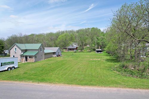 5 Oak St Ne, Mazeppa, MN, 55956 | Card Image