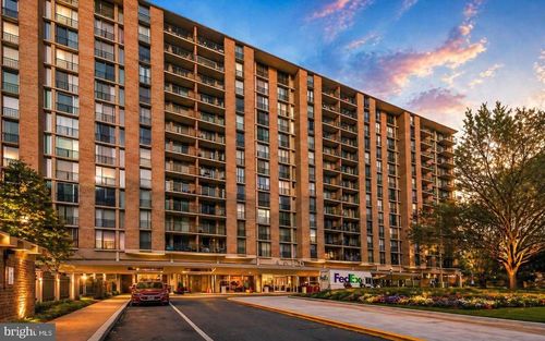 1228-4600 S Four Mile Run Dr, ARLINGTON, VA, 22204-3568 | Card Image