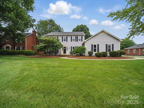 2223 Jon Chris Dr, Harrisburg, NC, 28075-9636 | Card Image