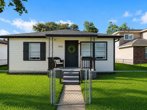 7011 Anderson St, Texas City, TX, 77591-3719 | Card Image