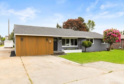 308 E 84th St, Tacoma, WA, 98445-2206 | Card Image