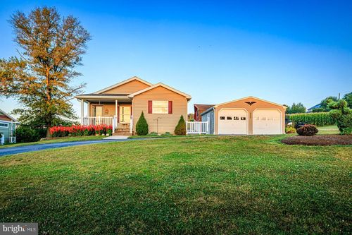 936 Gap Rd, KINZERS, PA, 17535-9601 | Card Image