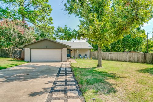 926 Harber Ave, Grapevine, TX, 76051-6621 | Card Image
