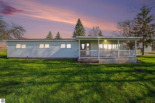 115 E River Rd, Mt Pleasant, MI, 48858-9760 | Card Image